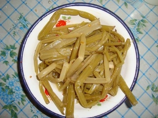 Pazı Turşusu Tarifi ve Malzemeleri