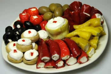 Peynirli Biber Turşusu Tarifi ve Malzemeleri