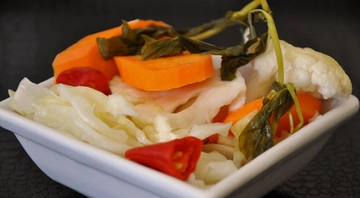 Sirkesiz Turşu Tarifi ve Malzemeleri